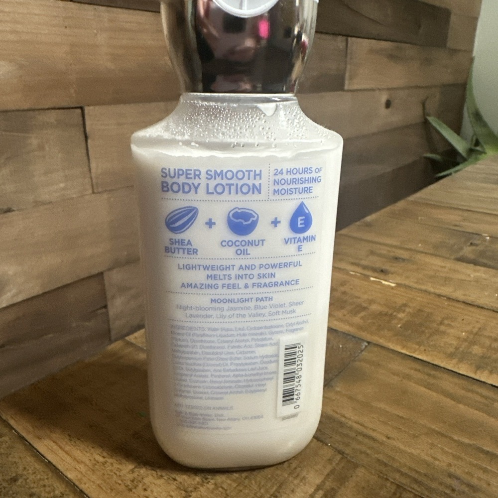 Bath And Body Works MOONLIGHT PATH Body Lotion 8 FL OZ Discontinued - Picture 2 of 3